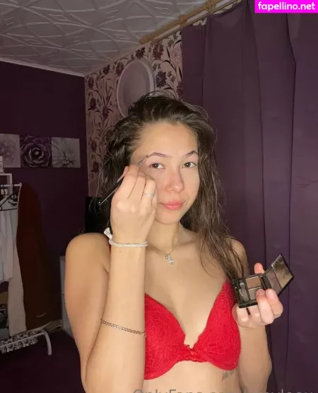 Amyloou OnlyFans Thumbnail #evM0FPQ0oZ