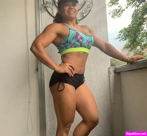 Amymuscle 8 OnlyFans Thumbnail #r7oyGvWjCL