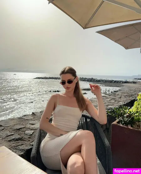 Amywinestine OnlyFans Thumbnail #wCkBkn9GzY