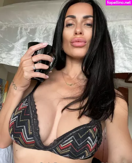 Ana 50shades OnlyFans Thumbnail #HgA8g7rLDU