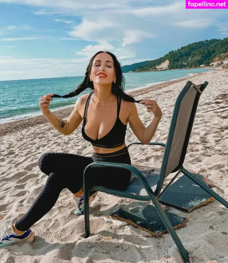 Ana 50shades OnlyFans Thumbnail #z3NFDTnzqu