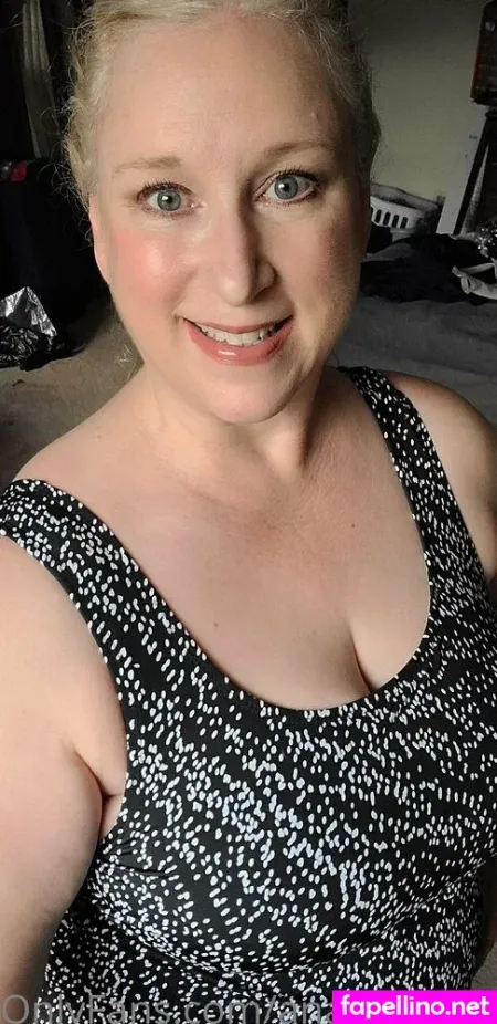 Ana Augustine OnlyFans Thumbnail #Xnrtr9hqqI