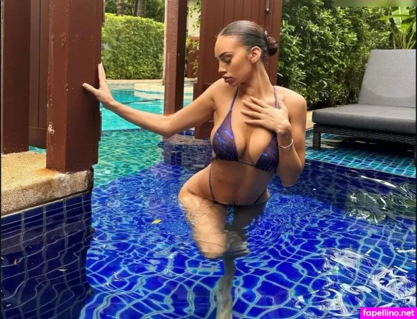 Ana Claudia OnlyFans Thumbnail #RXRLXutTzc