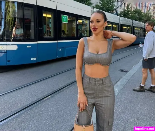 Ana Claudia OnlyFans Thumbnail #bl67c4pkIw