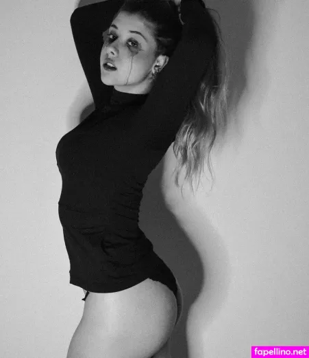 Ana Hilgemberg OnlyFans Thumbnail #e7zir5xAnv