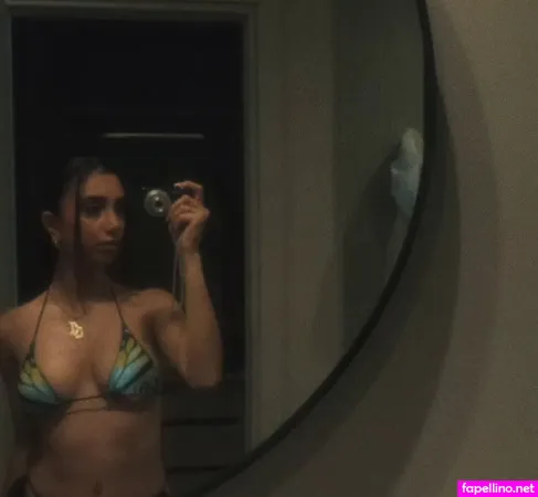 Ana Javdani OnlyFans Thumbnail #A5KQqoCAsZ