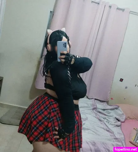 Ana Julia De Melo Roter OnlyFans Thumbnail #0GBMwpqVjo