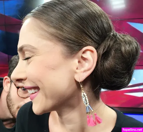 Ana Kasparian OnlyFans Thumbnail #XdH0TBMQT5