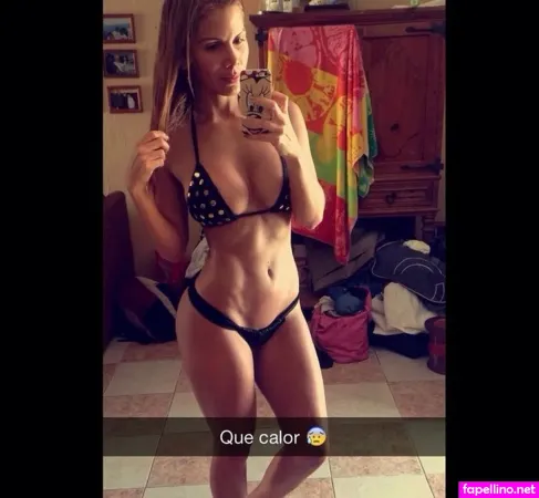 Ana Lucia Vega OnlyFans Thumbnail #xXneiiOMF4