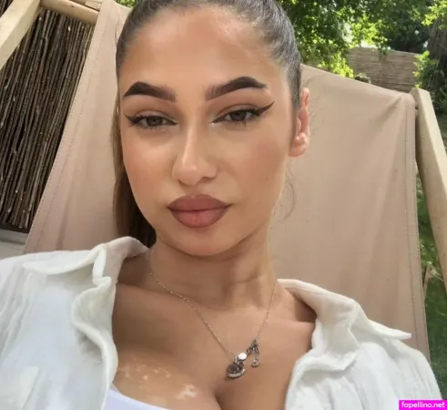 Ana Maria Caldararu OnlyFans Thumbnail #YYbnlPzntl