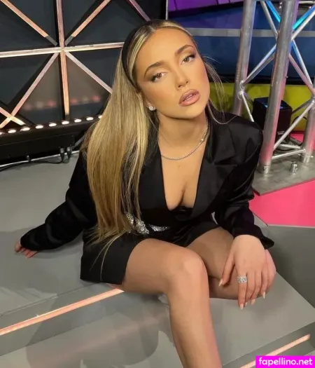 Ana Mena OnlyFans Thumbnail #ZE1msEkwlO