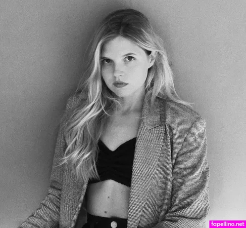 Ana Mulvoy Ten OnlyFans Thumbnail #JpGfr8E4si