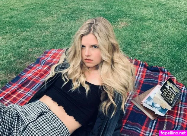 Ana Mulvoy Ten OnlyFans Thumbnail #rGwqxABpbx