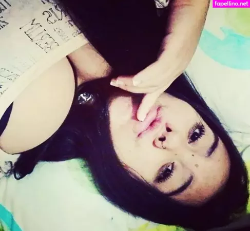 Ana Paula 1 OnlyFans Thumbnail #9T77UZuTNP