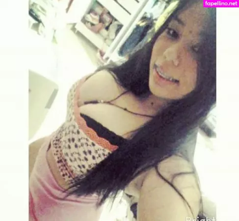 Ana Paula 1 OnlyFans Thumbnail #RUu8IZL9Er