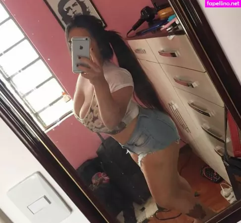 Ana Paula 1 OnlyFans Thumbnail #ypcUuqnKze