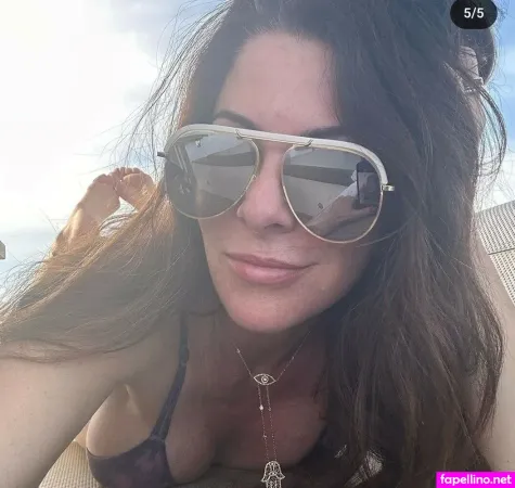 Ana Paula Padrao OnlyFans Thumbnail #UvcWf4n04g