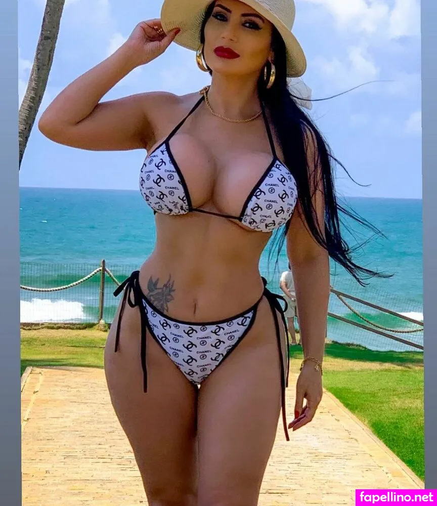 EuAnaPaulaO_, anapaulaoliveira.oficial Nude Leaked OnlyFans Photo #esfeFkI7MN