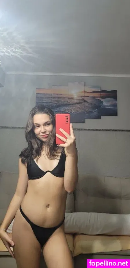 Ana Petite 3 OnlyFans Thumbnail #VBNaRU91Du