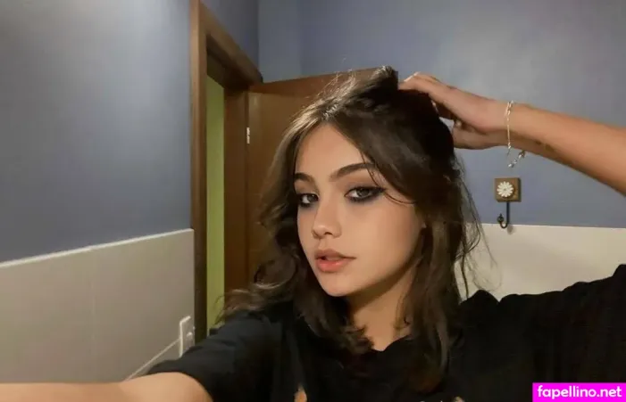 Ana Petite 3 OnlyFans Thumbnail #duKhWqN6b5