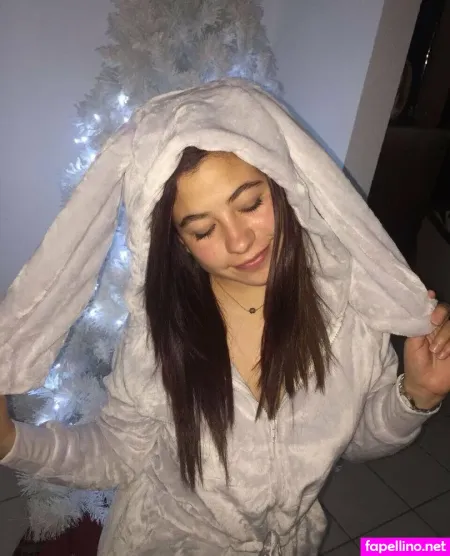 Ana Renteria OnlyFans Thumbnail #4xoRyRYVPr