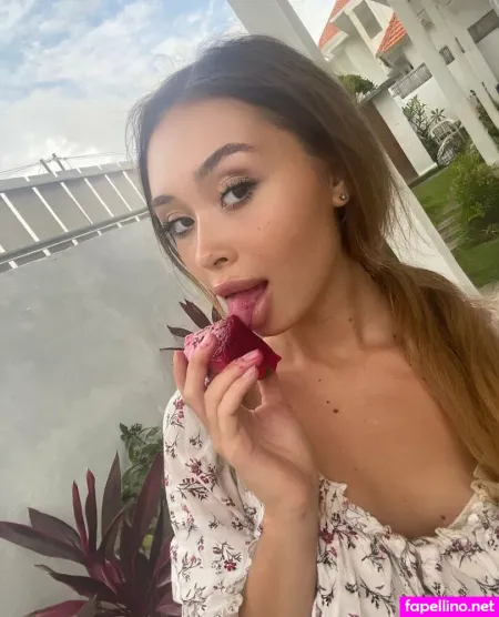 Ana Rom OnlyFans Thumbnail #FwIEAFM60M