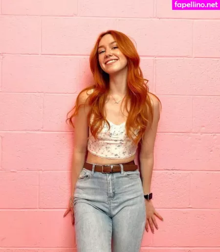 Ana Saia OnlyFans Thumbnail #FlRCAEA0PY