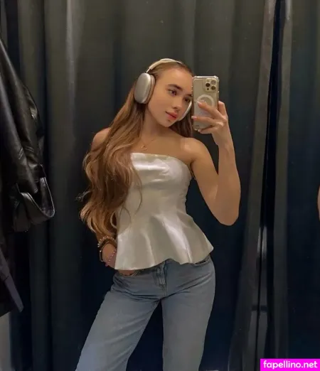 Ana Steele OnlyFans Thumbnail #z6XiPZJrKw