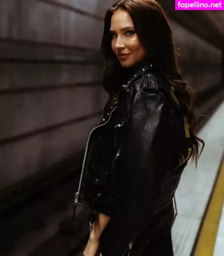 Ana Walczak OnlyFans Thumbnail #mYaQdE8izy