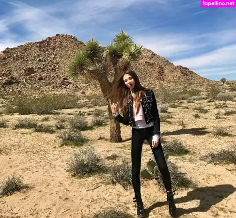 Ana Walczak OnlyFans Thumbnail #qVxUpiQglk