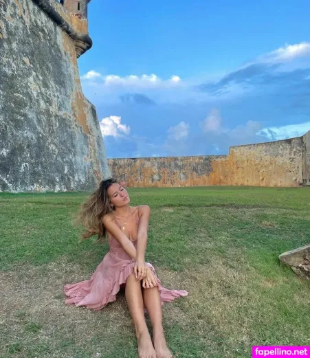 Ana Wolfermann OnlyFans Thumbnail #xFFCGp6Saj