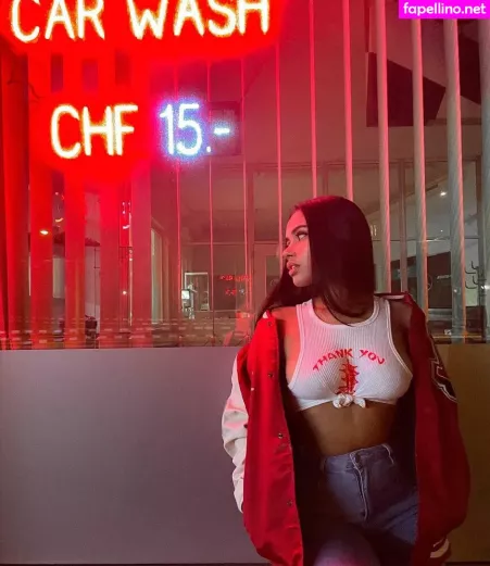 Anaa Flri OnlyFans Thumbnail #N6bm2WwcB7