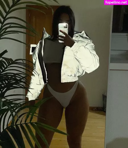 Anaa Flri OnlyFans Thumbnail #NCiWzgQcEr