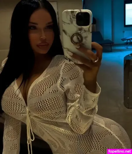 Anaavamoore Anastasia OnlyFans Thumbnail #D2VdA84h03