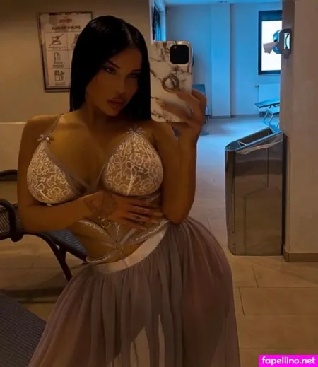 Anaavamoore Anastasia OnlyFans Thumbnail #boDX4p2OnF