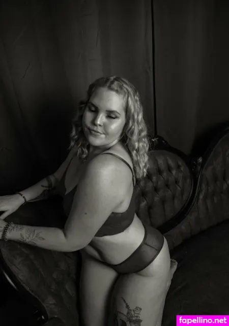 Anaawoodss OnlyFans Thumbnail #mVBy4iTzzO