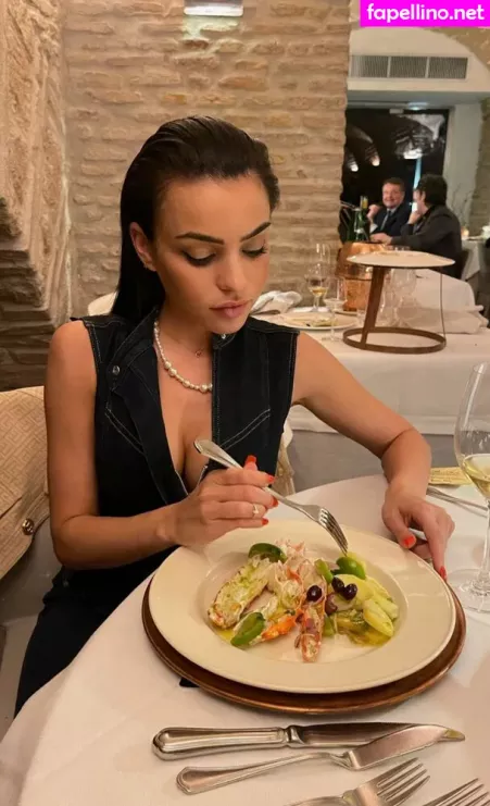 Anabel Hernandez OnlyFans Thumbnail #9dU89AqKdc