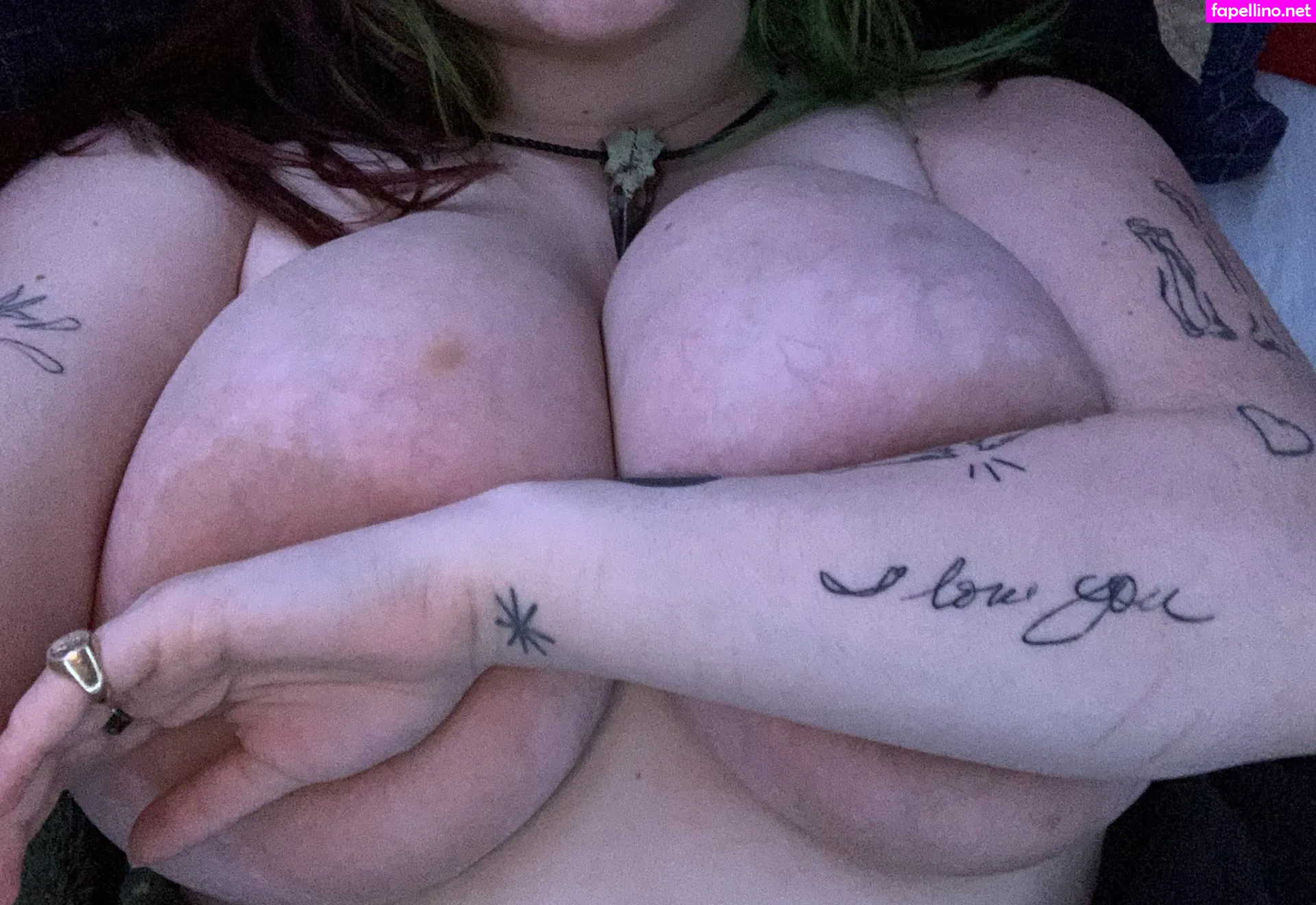 napalmcigarette, nuttingforthelord, thetalkingblunt Nude Leaked OnlyFans Photo #5Z0WmpaQe4