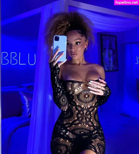 Anabella Carrasco OnlyFans Thumbnail #Mi3KYKhE8K