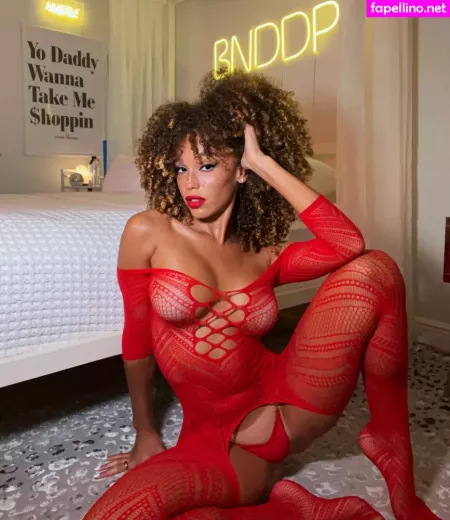 Anabella Carrasco OnlyFans Thumbnail #S0LD01eSfb