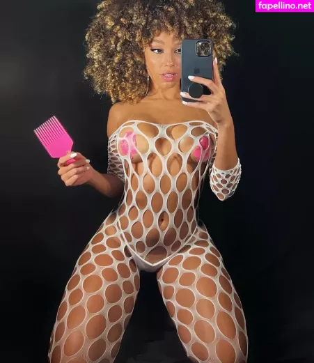 Anabella Carrasco OnlyFans Thumbnail #XULP5GO9kn