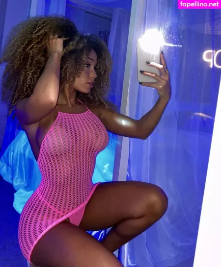 Anabella Carrasco OnlyFans Thumbnail #ZNYiiWih4H