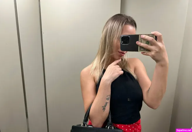 Anabelle Hills OnlyFans Thumbnail #R2jOjPrb6x