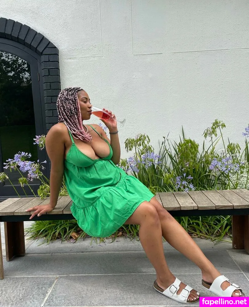 anabellezoe_ Nude Leaked OnlyFans Photo #qkA9CdpBMr