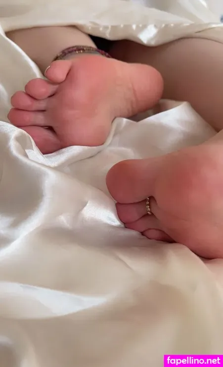 Anagoldfeet OnlyFans Thumbnail #oVOJNOtUZp