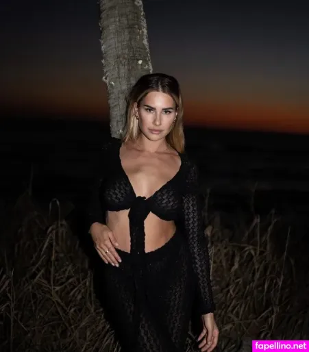 Anahita Rehbein OnlyFans Thumbnail #l9vVaQ30YT
