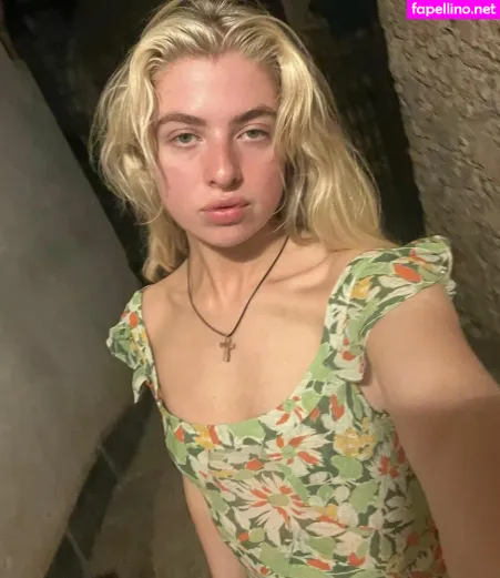 Anais Gallagher OnlyFans Thumbnail #wFoFEMIWLb