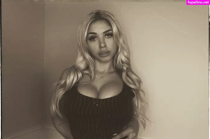 Anais Laliberte 1 OnlyFans Thumbnail #bGDMzpr3wF