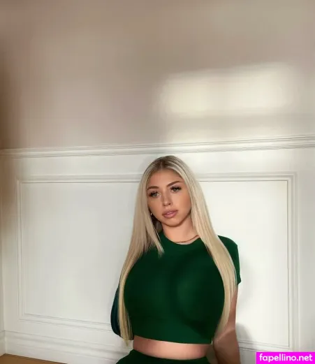 Anais Laliberte 1 OnlyFans Thumbnail #mi6vBaU6TR