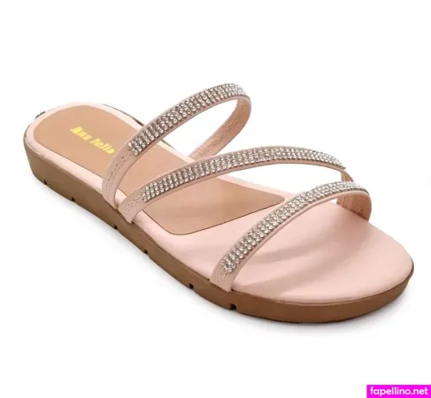 Anajulia OnlyFans Thumbnail #jaMWU9AJiS